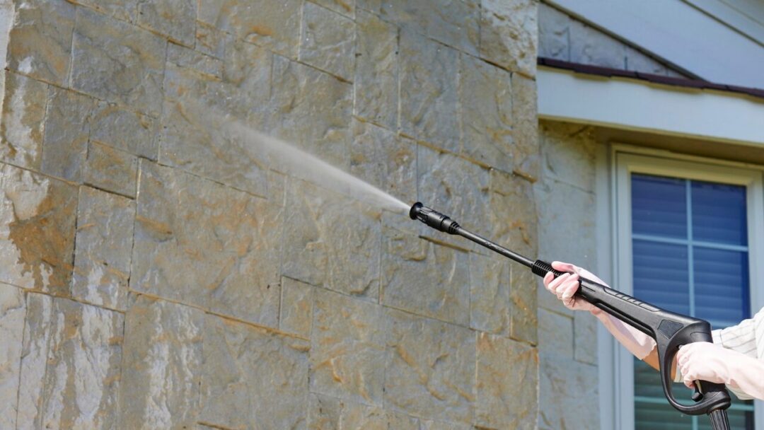 High pressure wall washing Cape Town